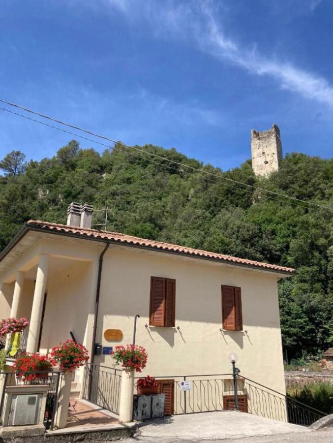 La Casa Dei Nonni Hotel Torre Orsina Exterior foto